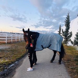 Meet your Posher, Hope